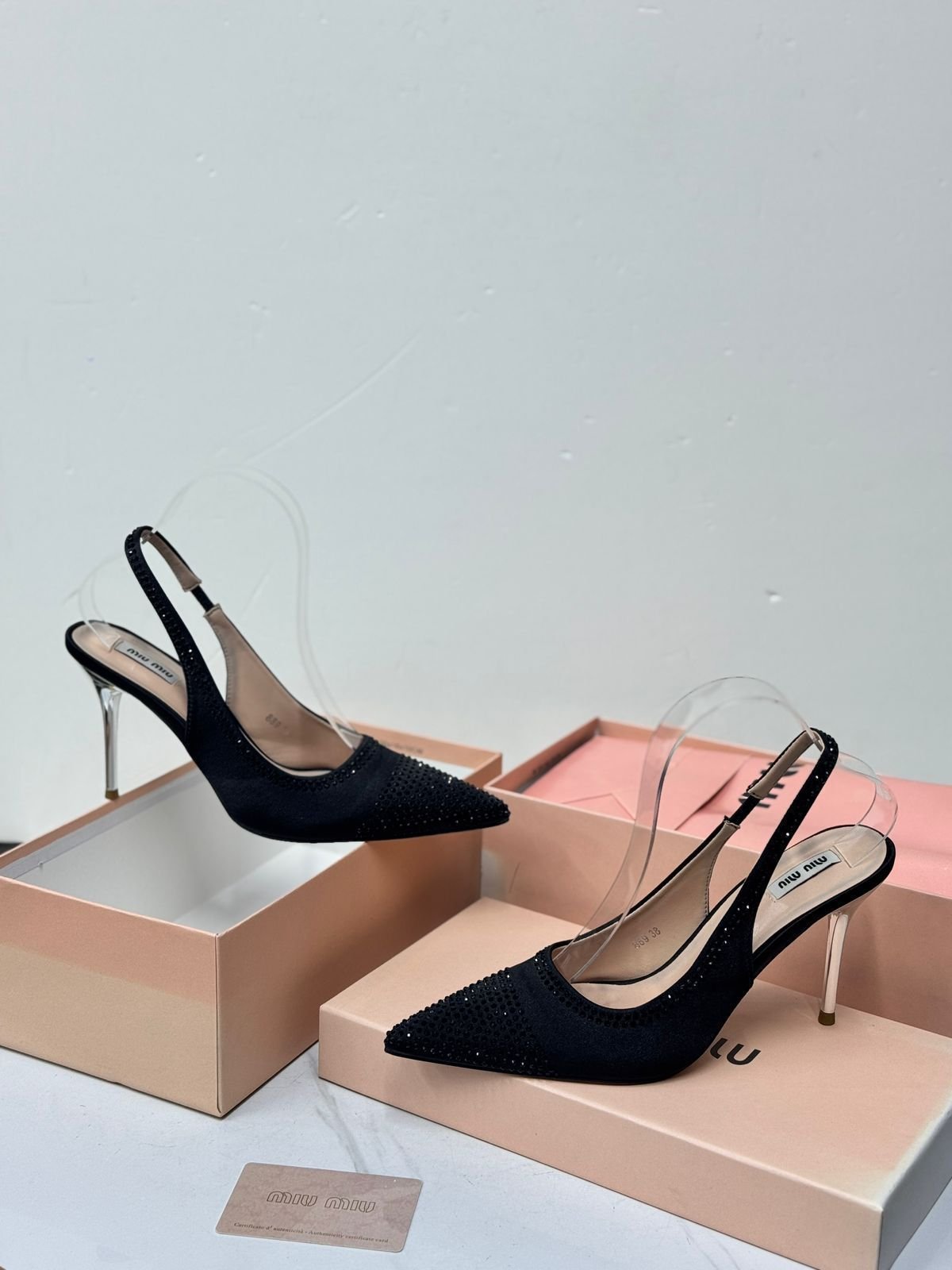 Miu Miu - الصورة 3