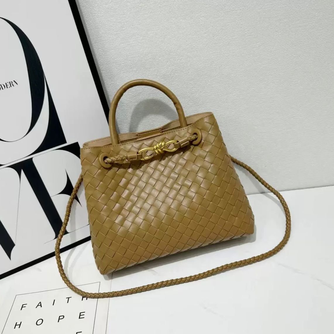 Bottega Veneta - الصورة 4