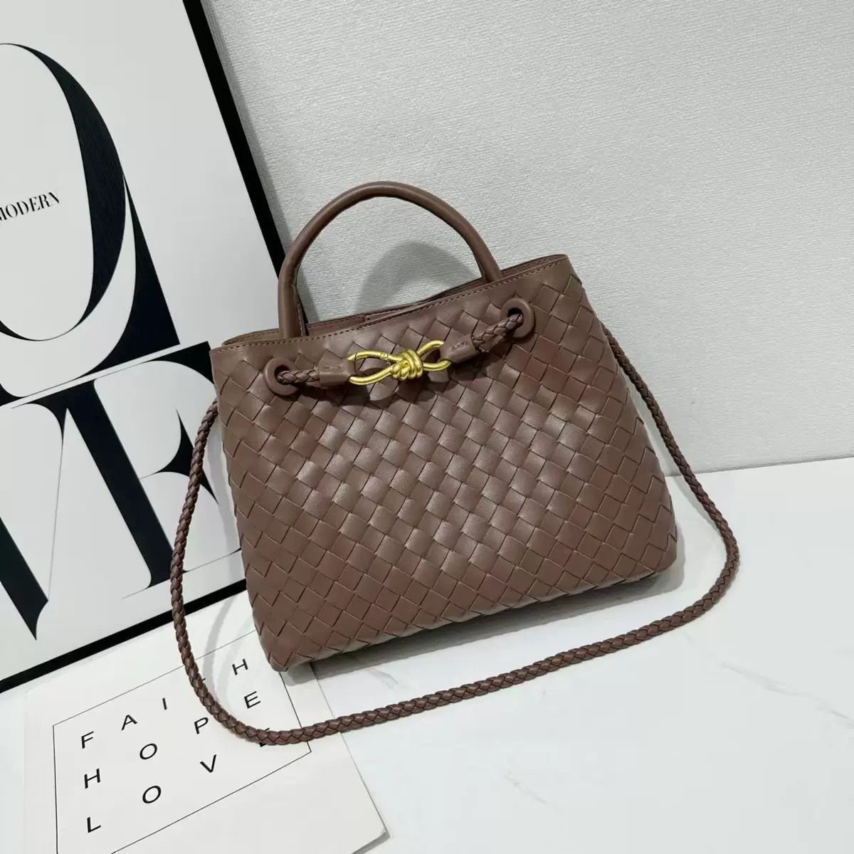 Bottega Veneta - الصورة 9