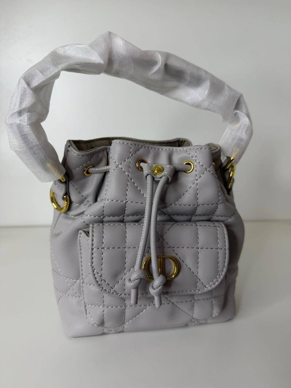 Dior Caro Bucke - الصورة 2